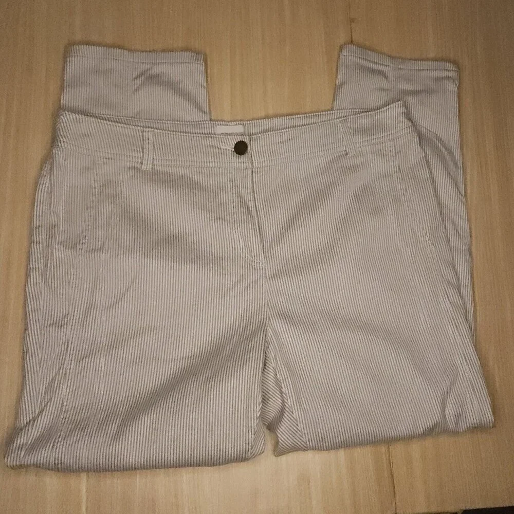 Chico's Tan White Pinstripe Casual Pants Medium - Picture 1 of 10